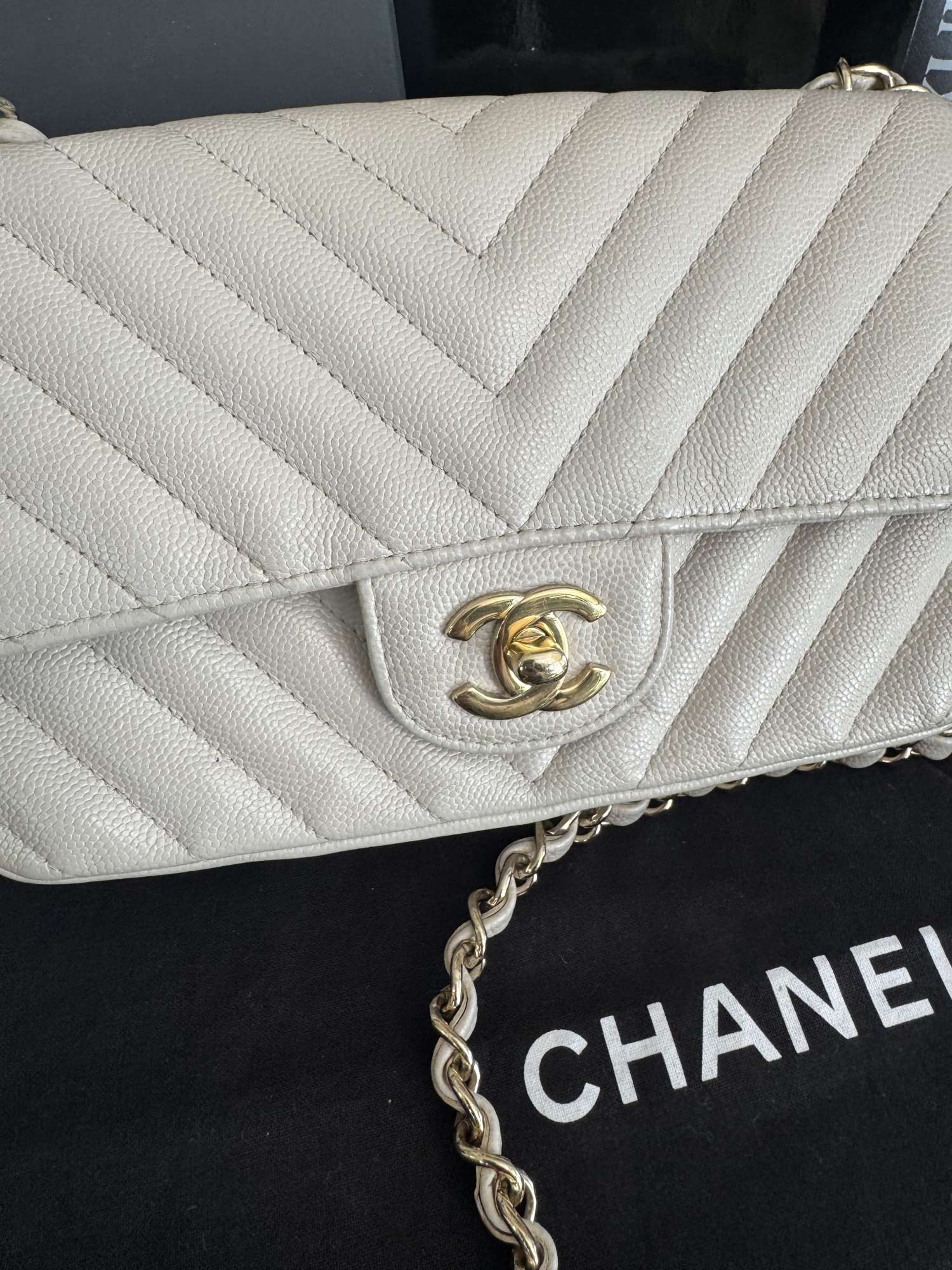 Chanel mini flap kabelka