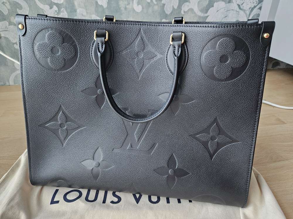 Louis Vuitton On The Go GM noir