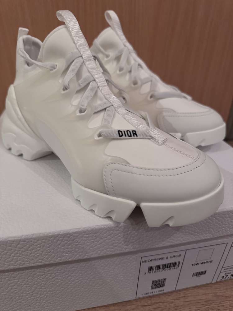 Dior D-connect white