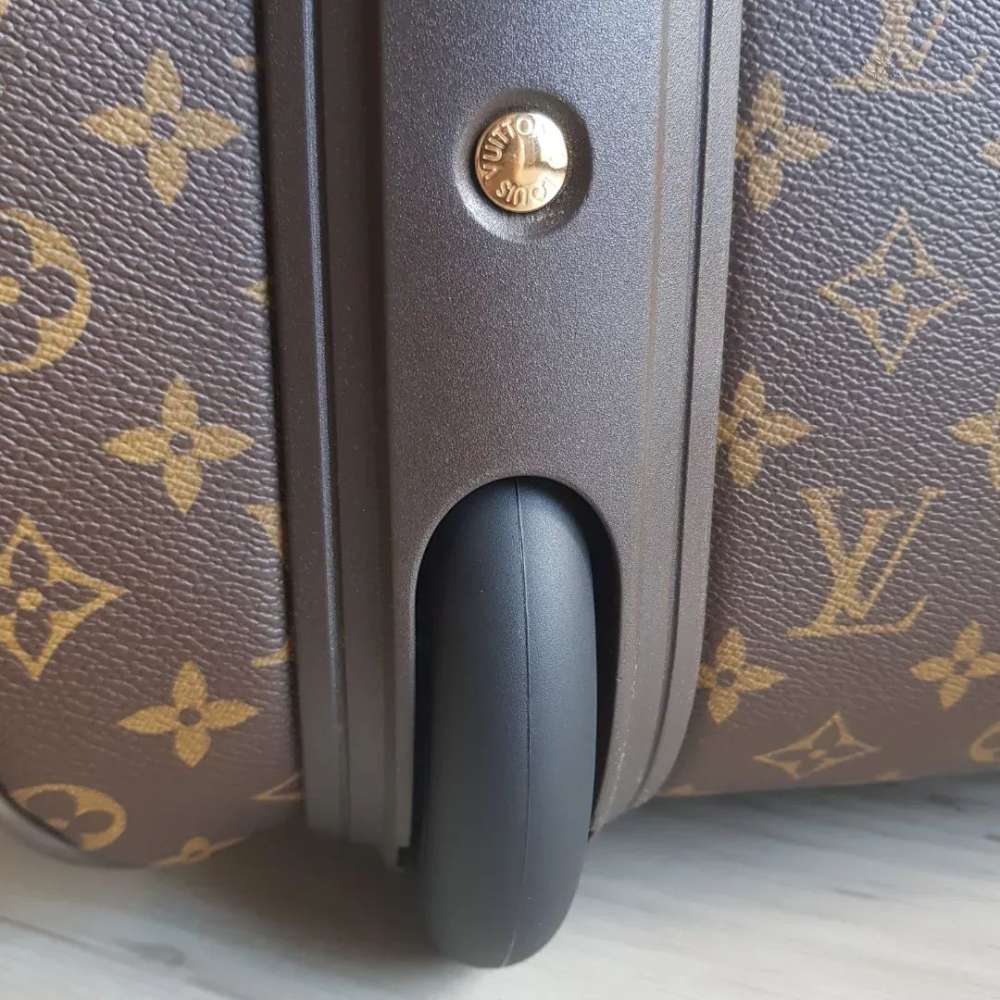 Louis Vuitton Pegase 70