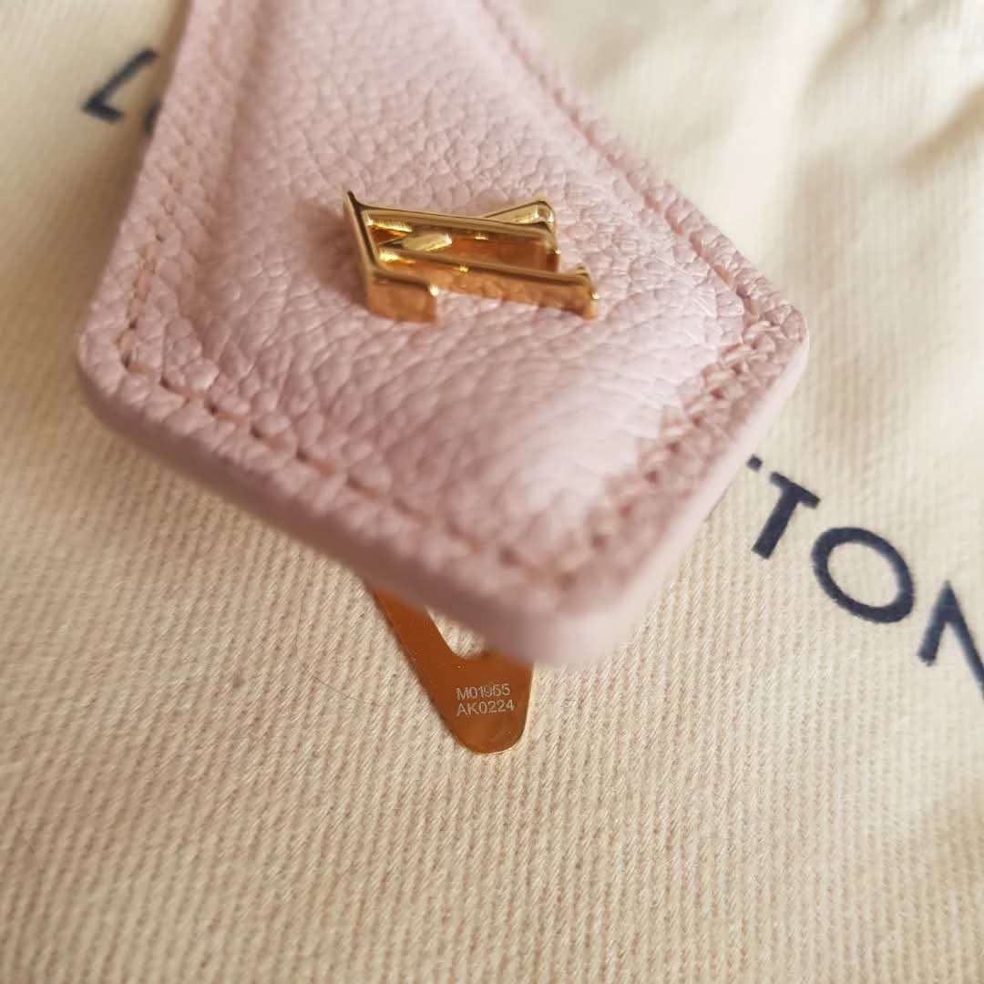 Louis Vuitton Backstage