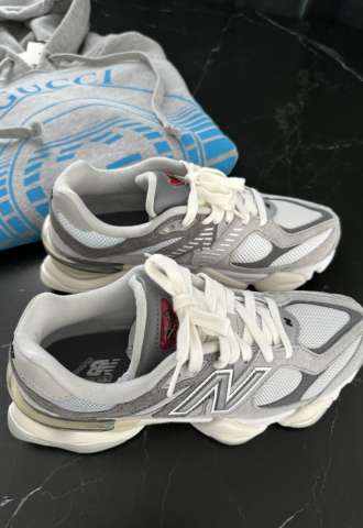 https://vipluxury.sk/New Balance 9060 damske tenisky