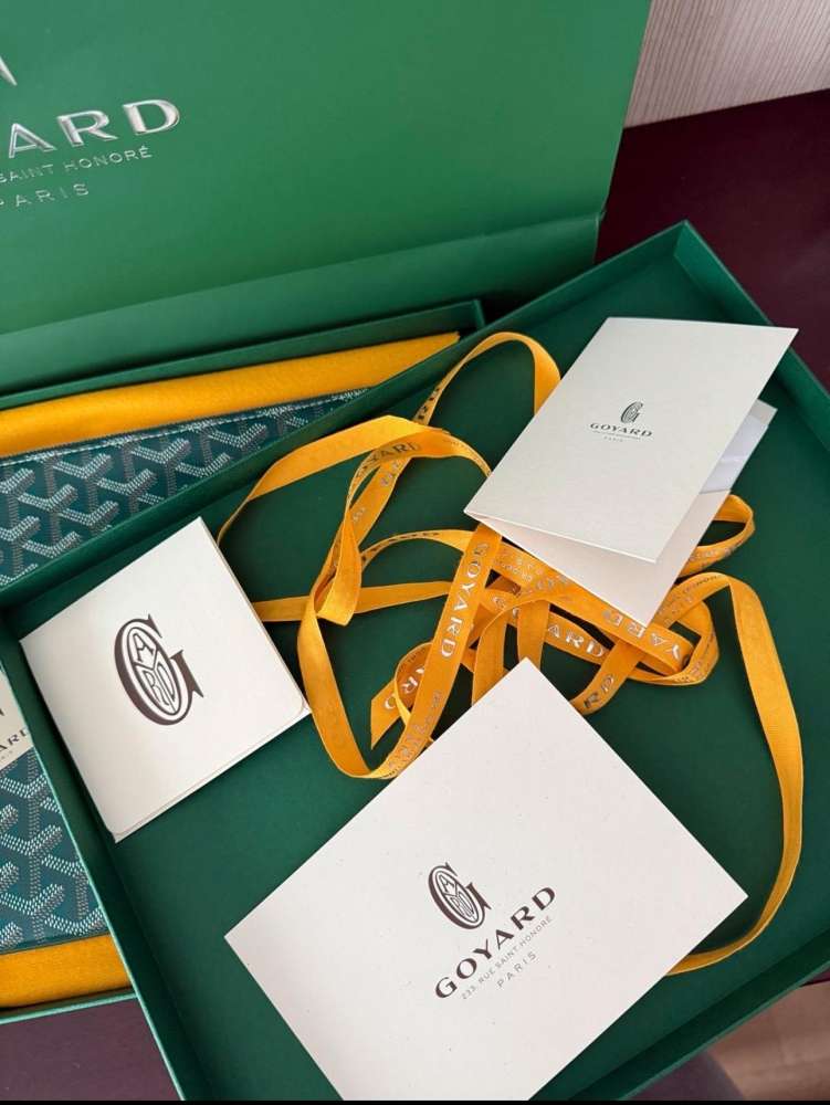 Goyard clutch