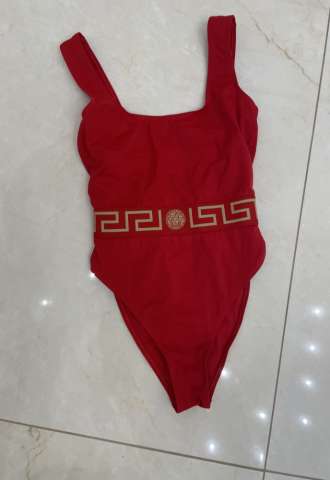 https://vipluxury.sk/Versace plavky cervene