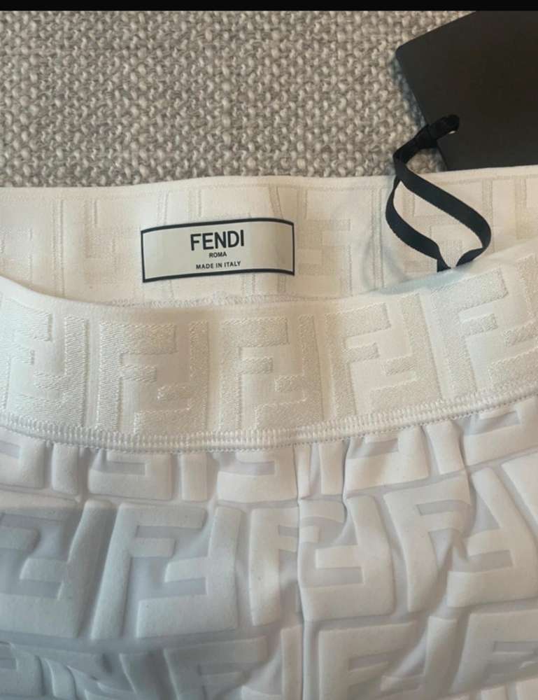 Fendi šortky
