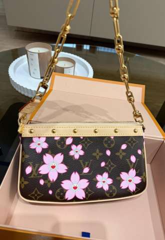 https://vipluxury.sk/Louis Vuitton pochette