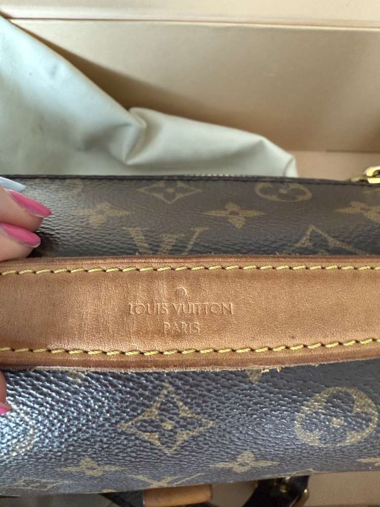 LV Metis monogram