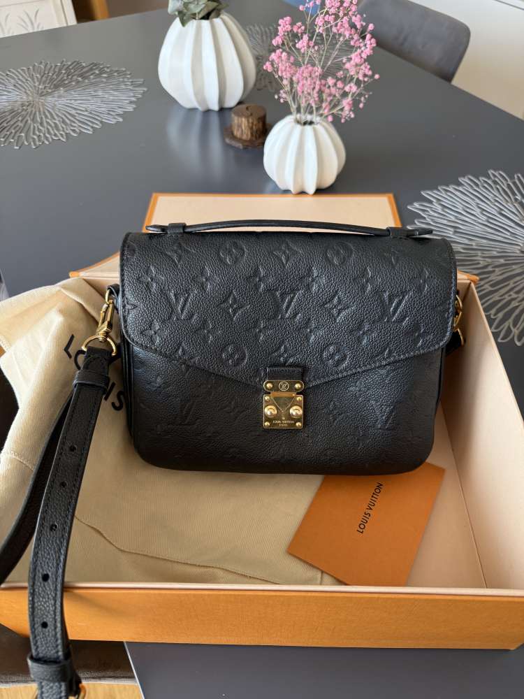 LV Metis