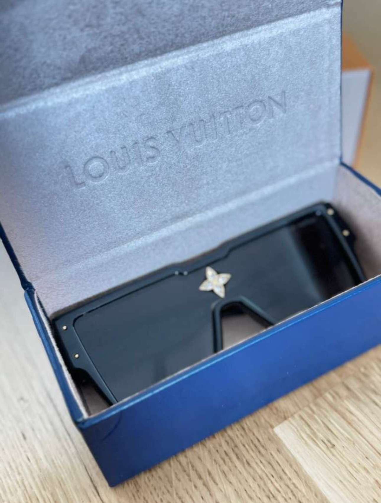 Slnečné okuliare Louis VUITTON