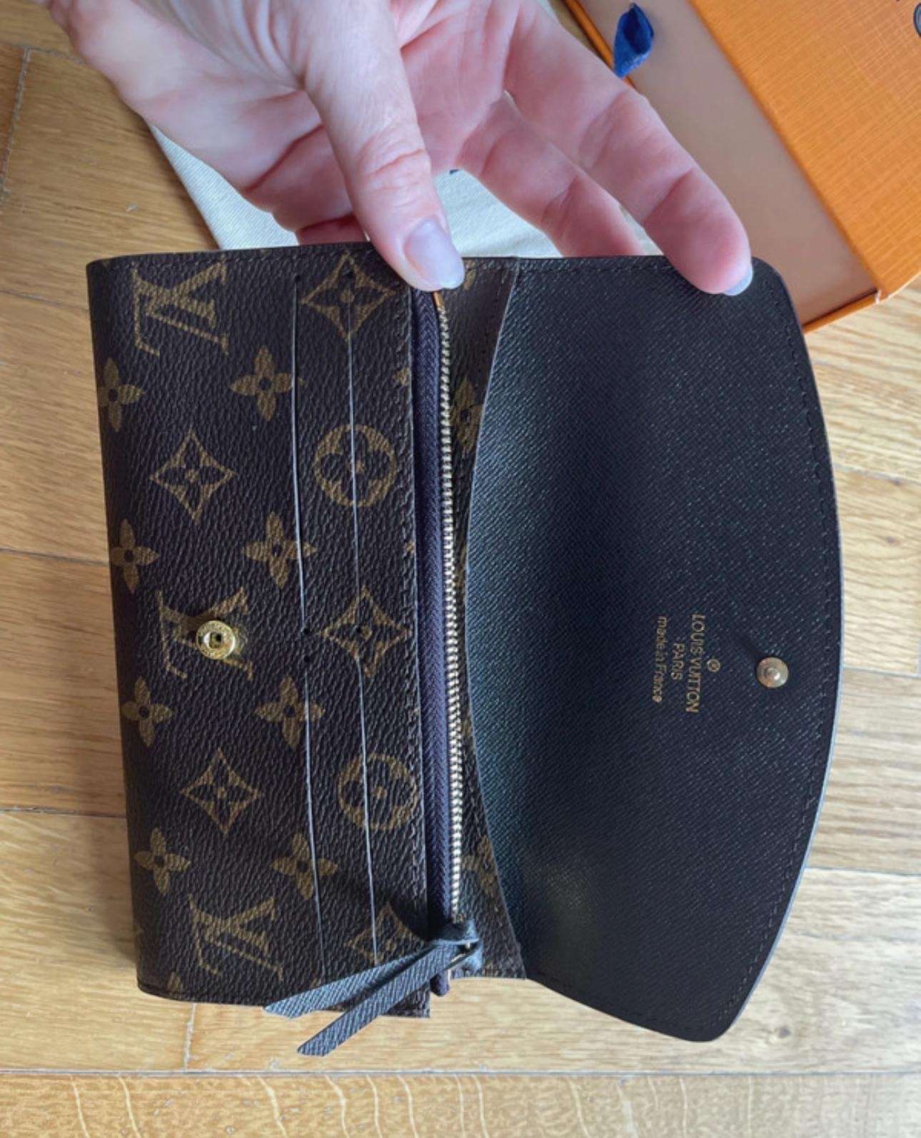Lozis Vuitton peňaženka