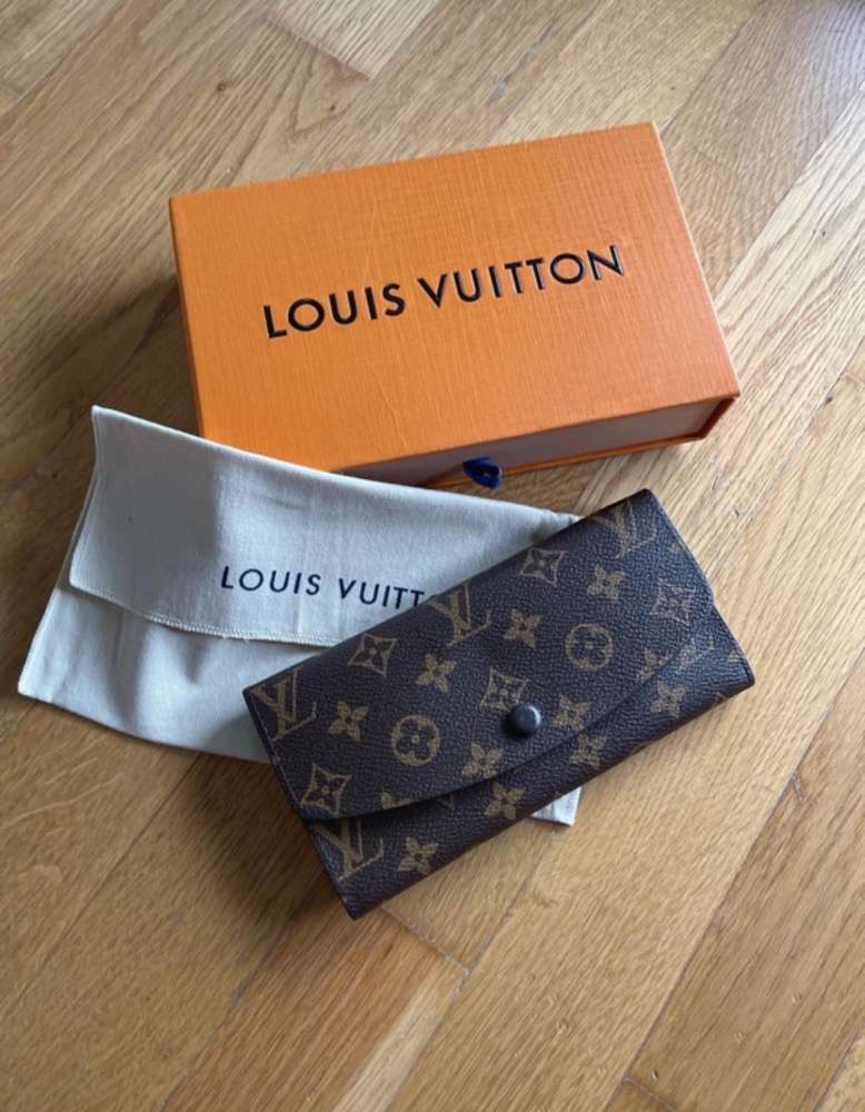 Lozis Vuitton peňaženka