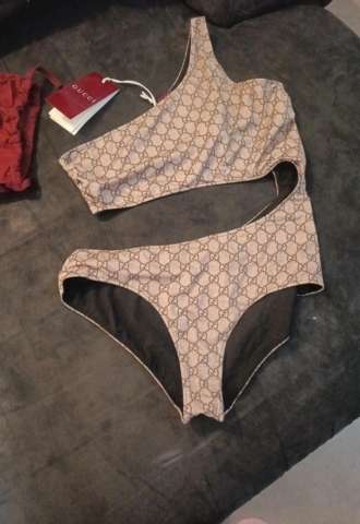 https://vipluxury.sk/Gucci plavky