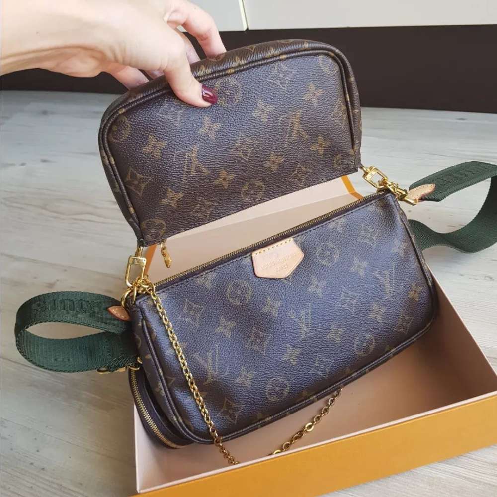 Louis Vuitton Multipochette