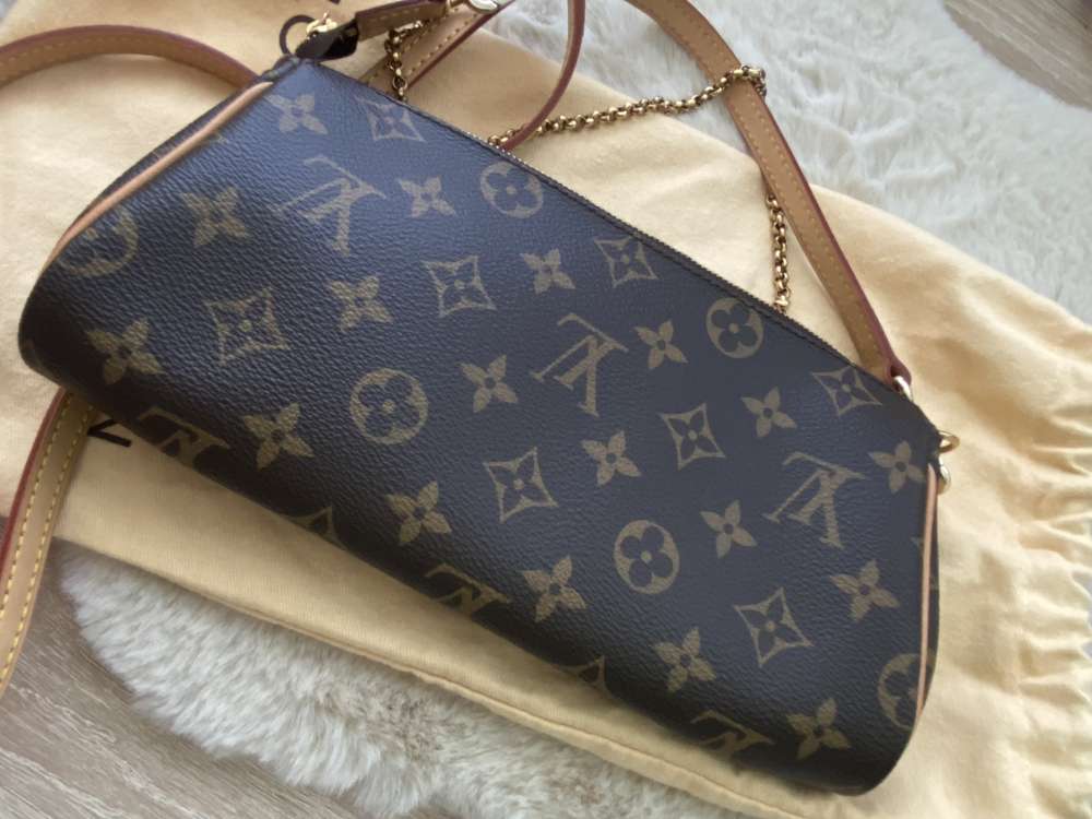 Louis Vuitton Eva clutch monogram