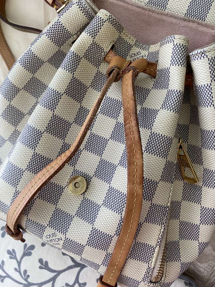 Louis Vuitton Sperone BB