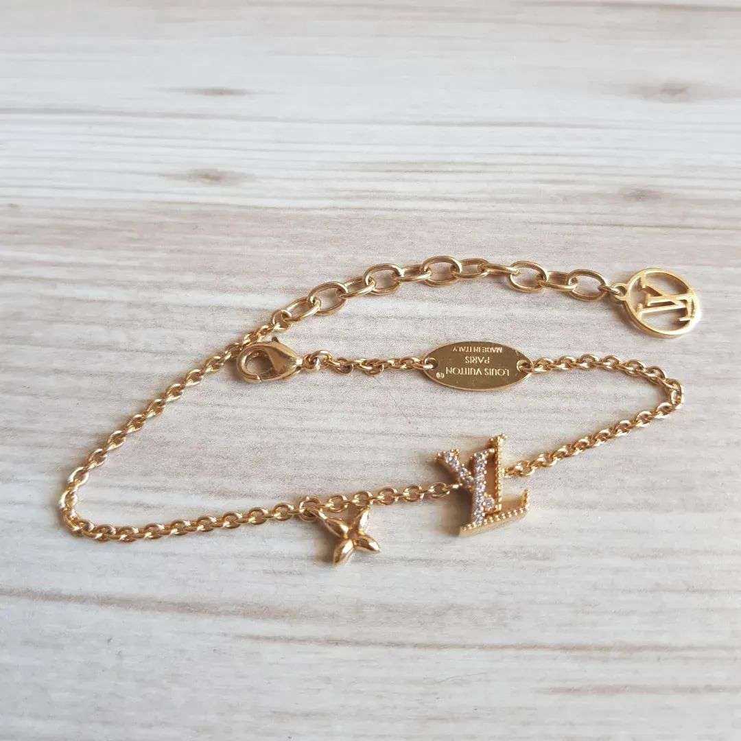 Louis Vuitton Naramek