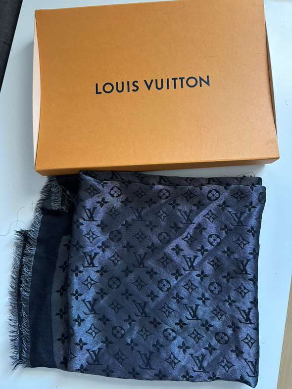 Louis Vuitton šatka