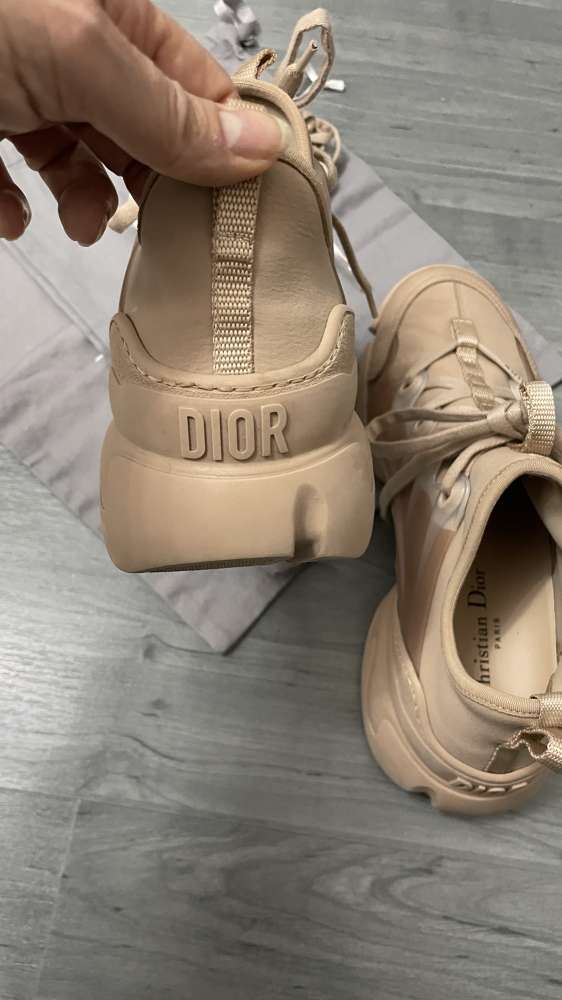 Dior D-Connect Sneakers