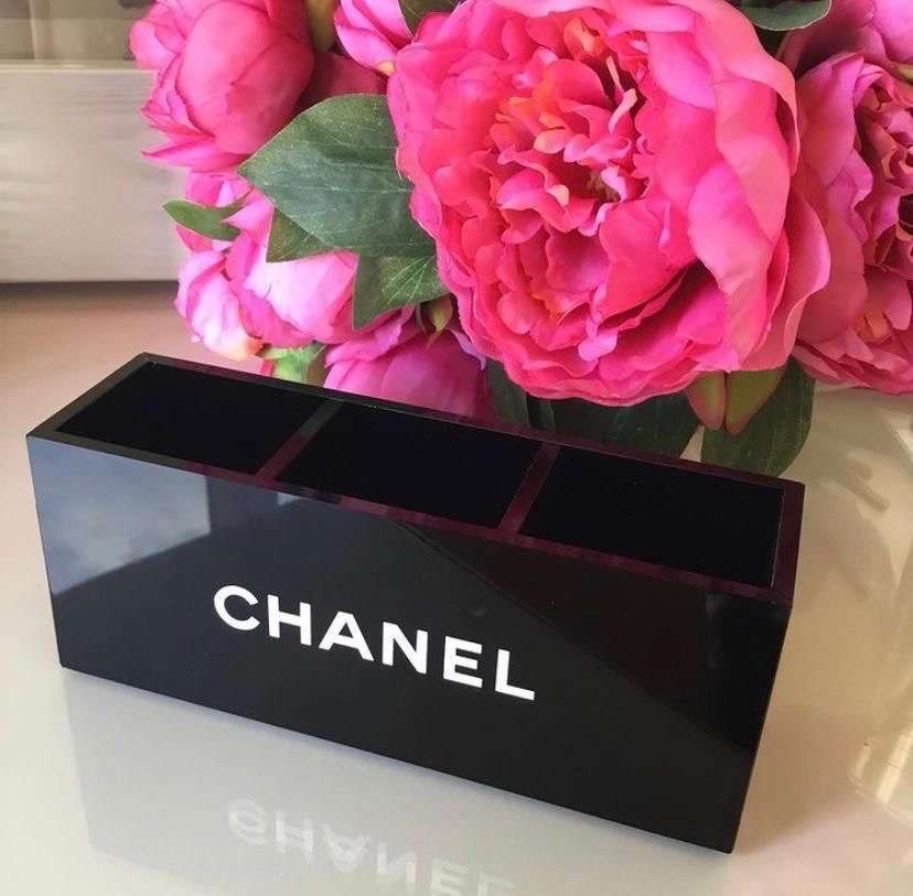CHANEL DRŽIAK