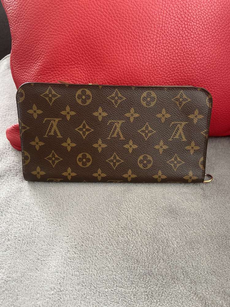 Louis Vuitton penazenka
