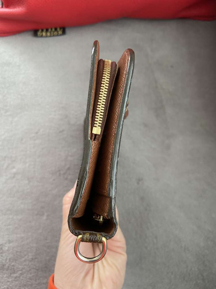 Louis Vuitton penazenka
