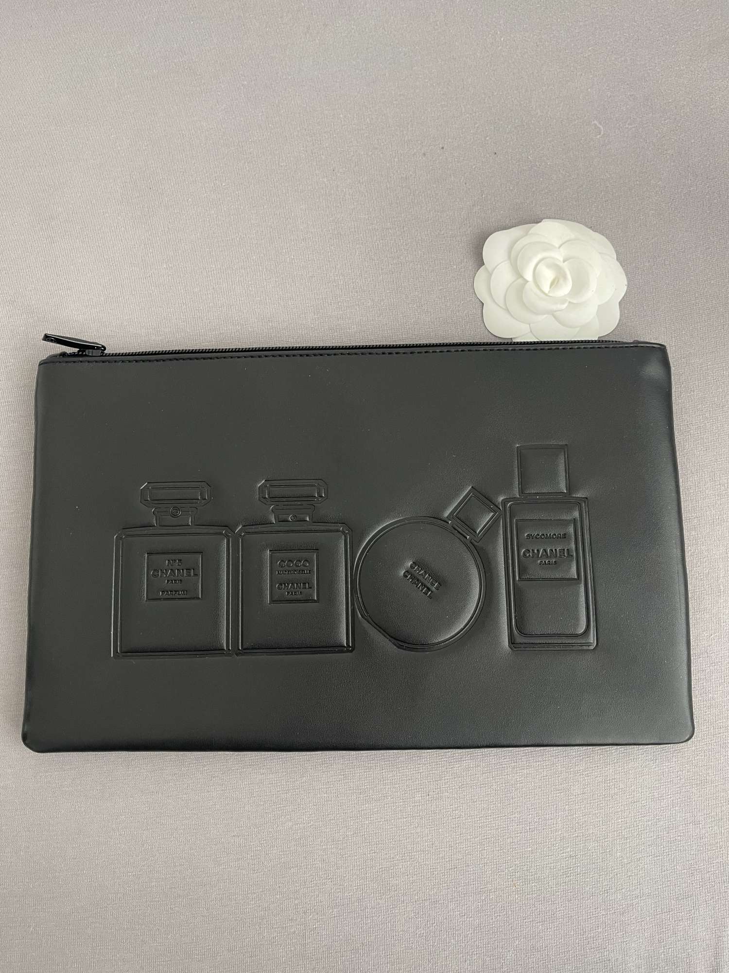 CHANEL POUCH