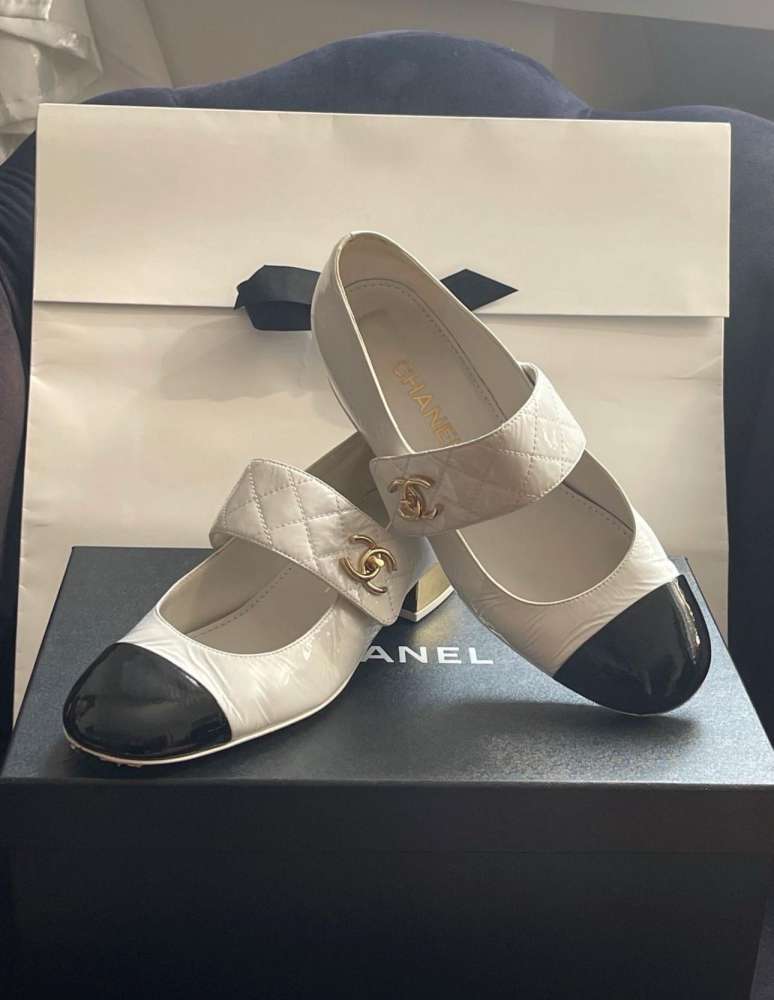 Chanel flats