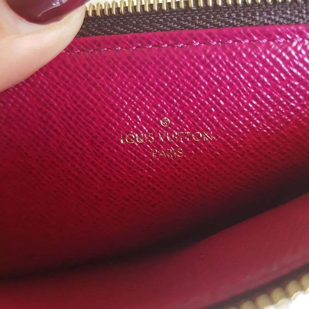 Louis Vuitton Pochette Monogram