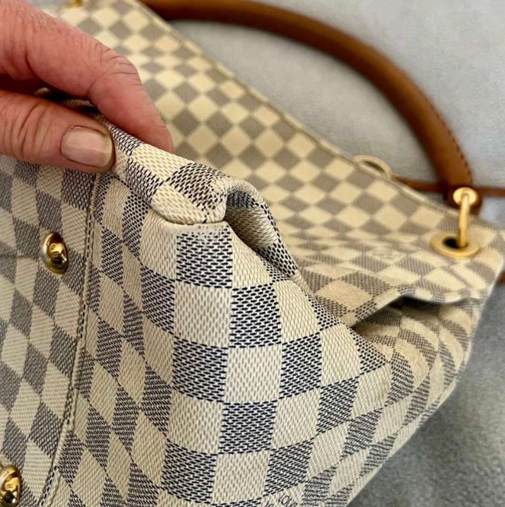 Louis Vuitton Artsy