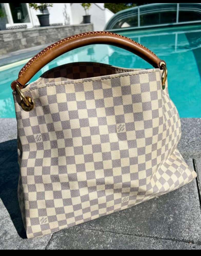 Louis Vuitton Artsy