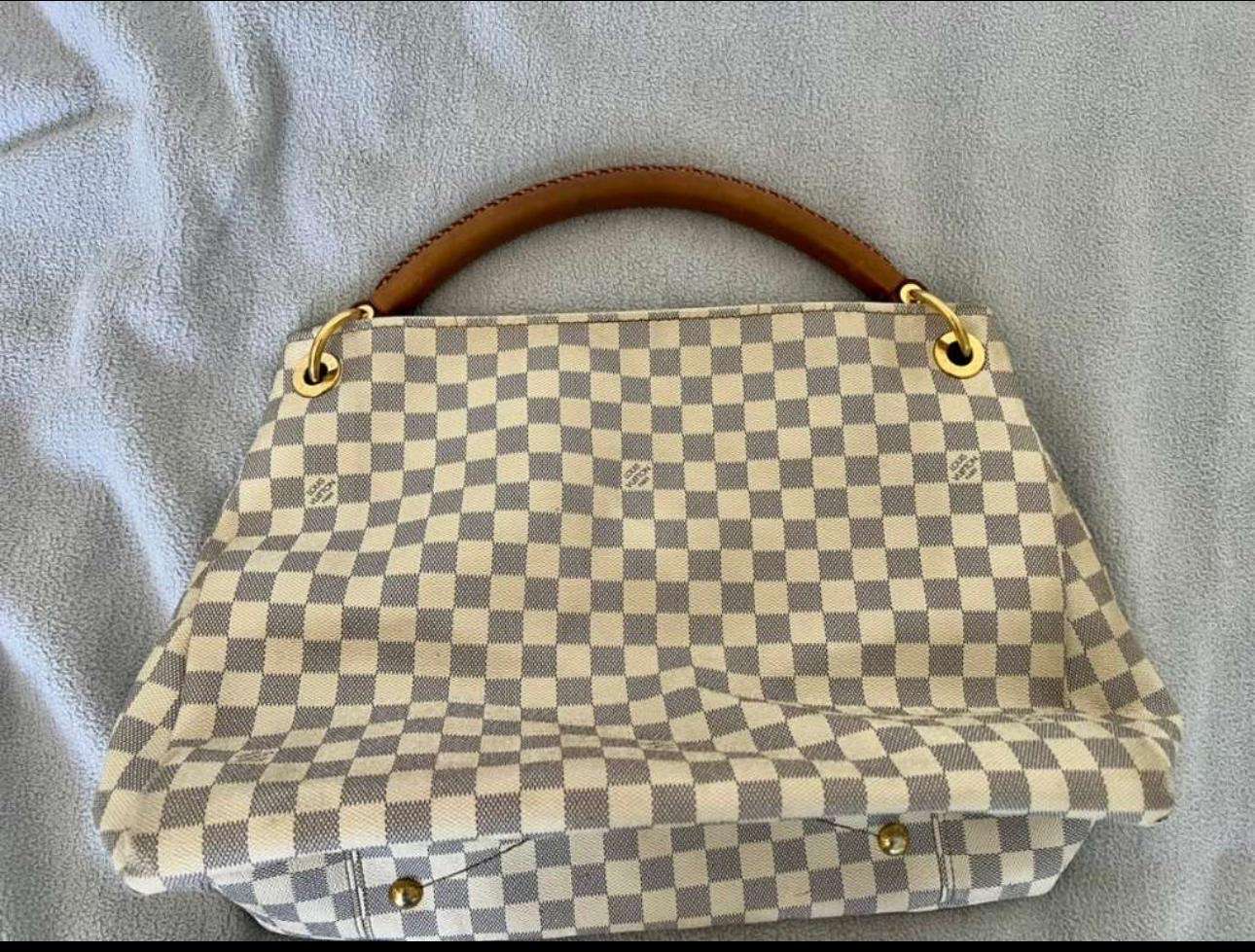 Louis Vuitton Artsy