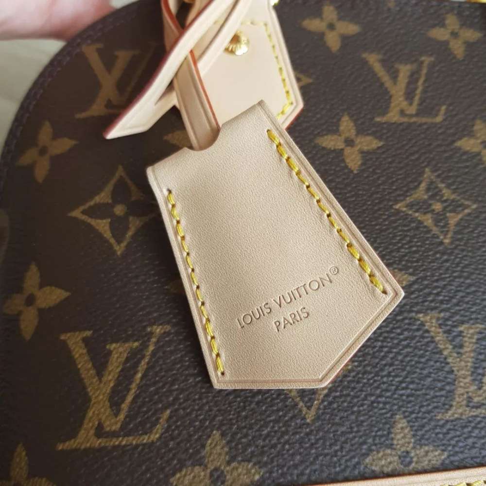 Louis Vuitton Alma BB