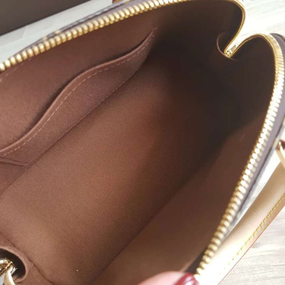 Louis Vuitton Alma BB