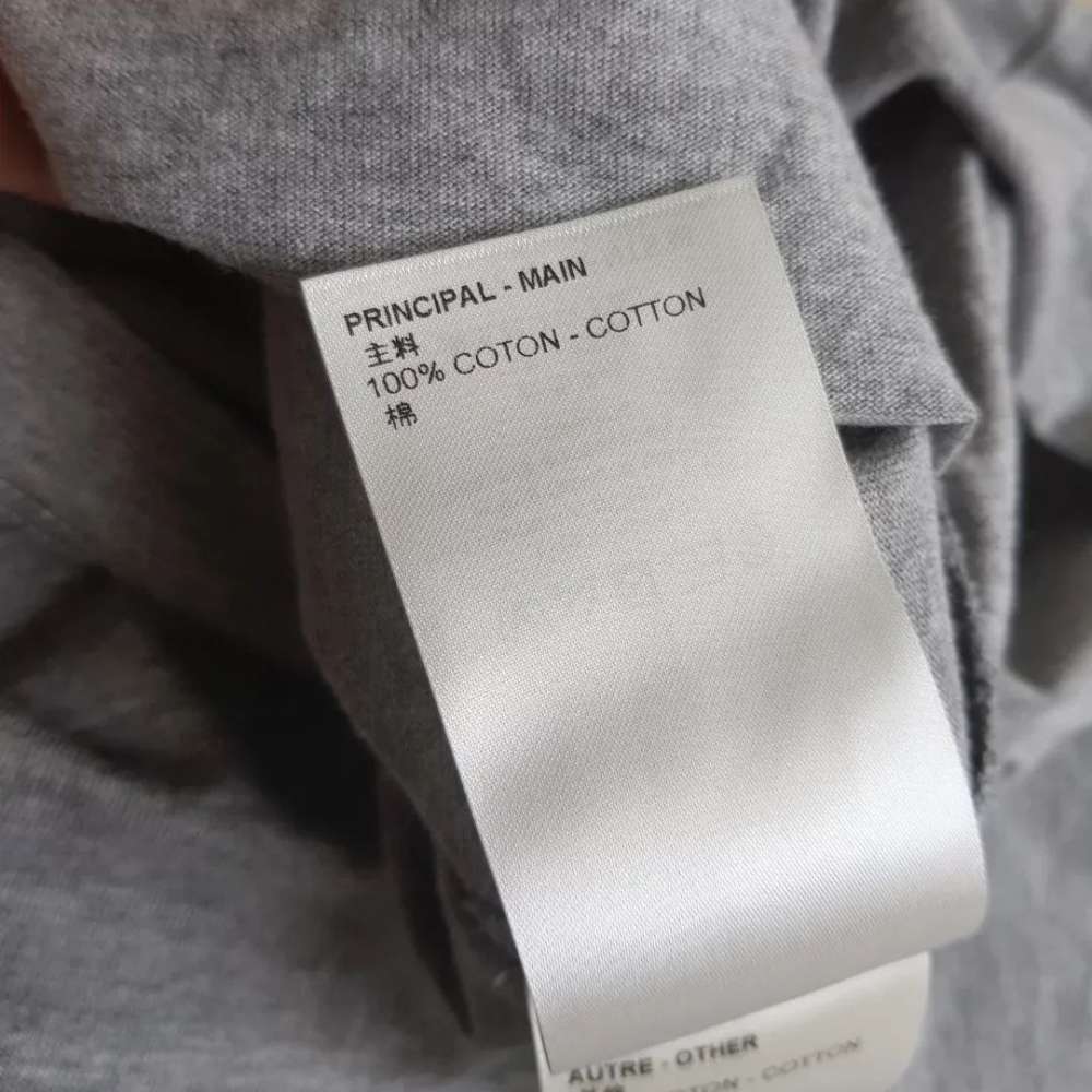 Louis Vuitton T - Shirt