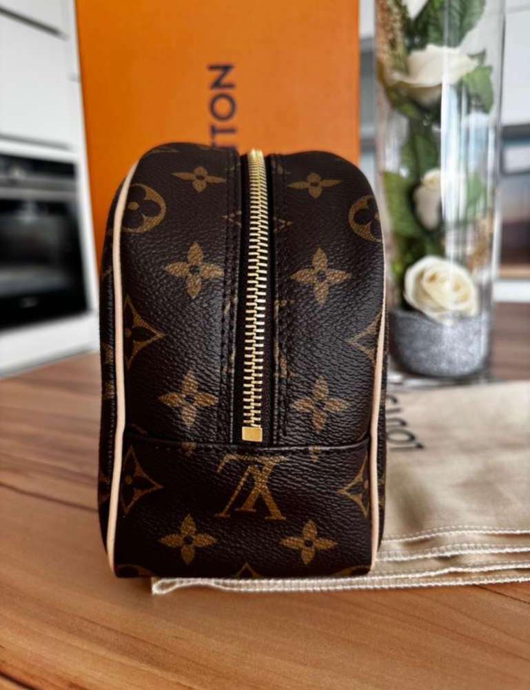 Louis Vuitton kozmentická taška