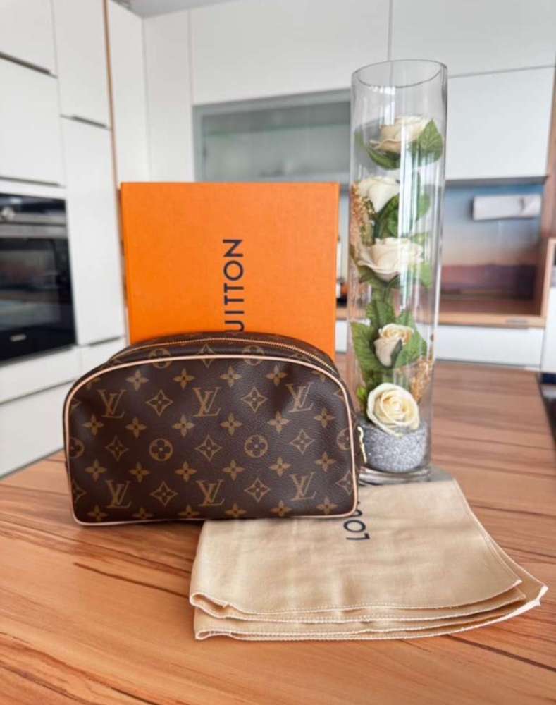 Louis Vuitton kozmentická taška