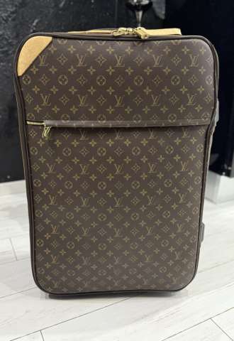 https://vipluxury.sk/Cestovný kufor louis vuitton pegase 65