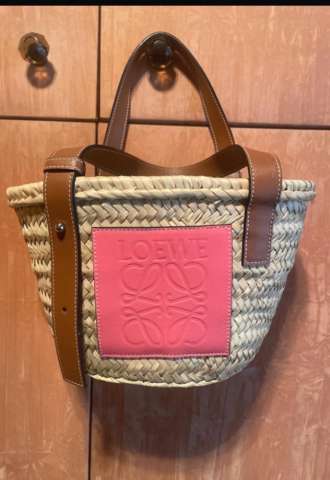 https://vipluxury.sk/Loewe košík