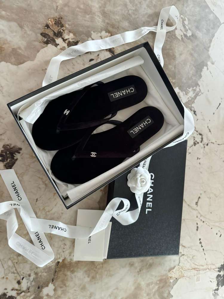 Chanel šľapky