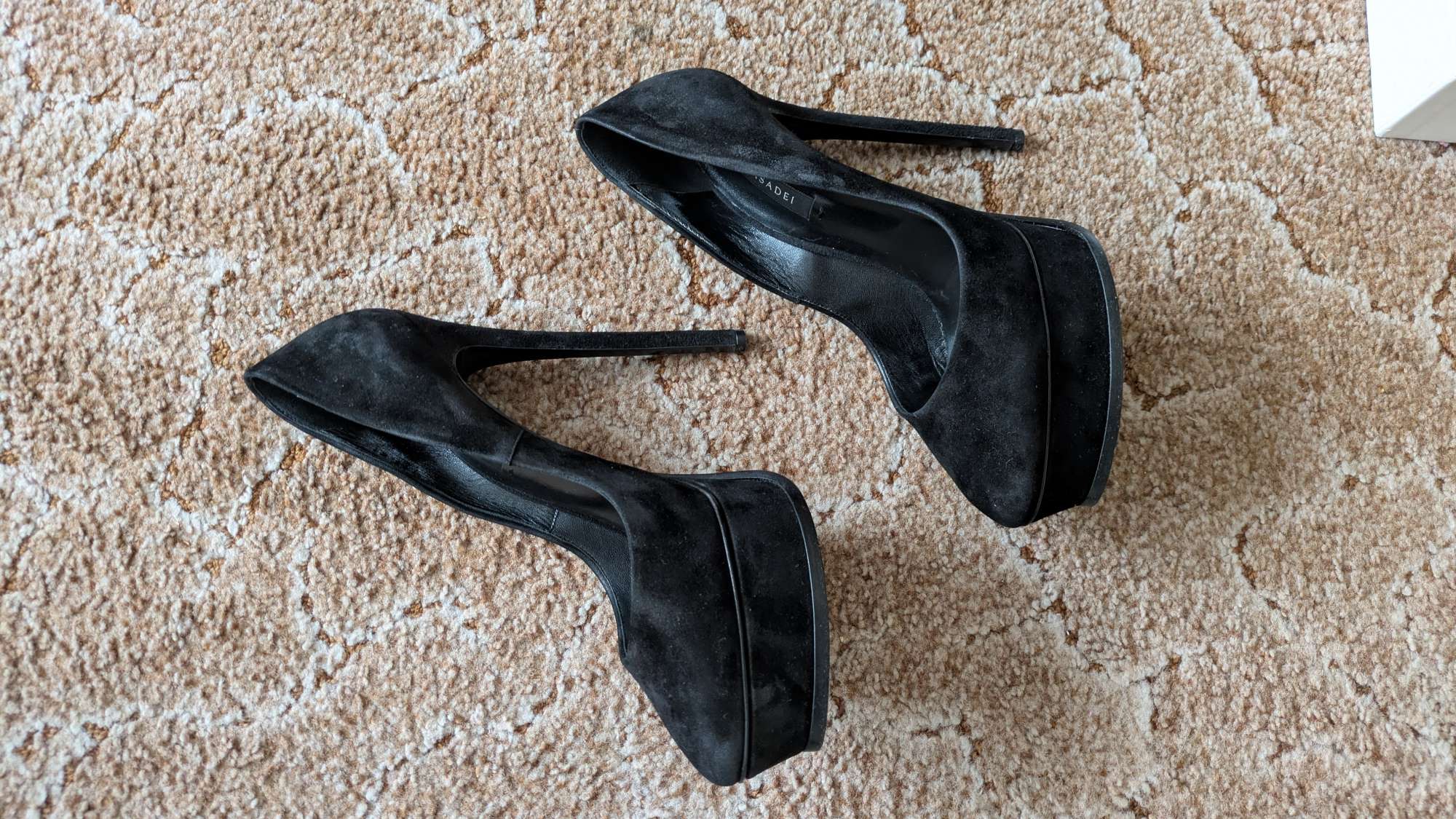 Casadei Flora Camoscio Nero