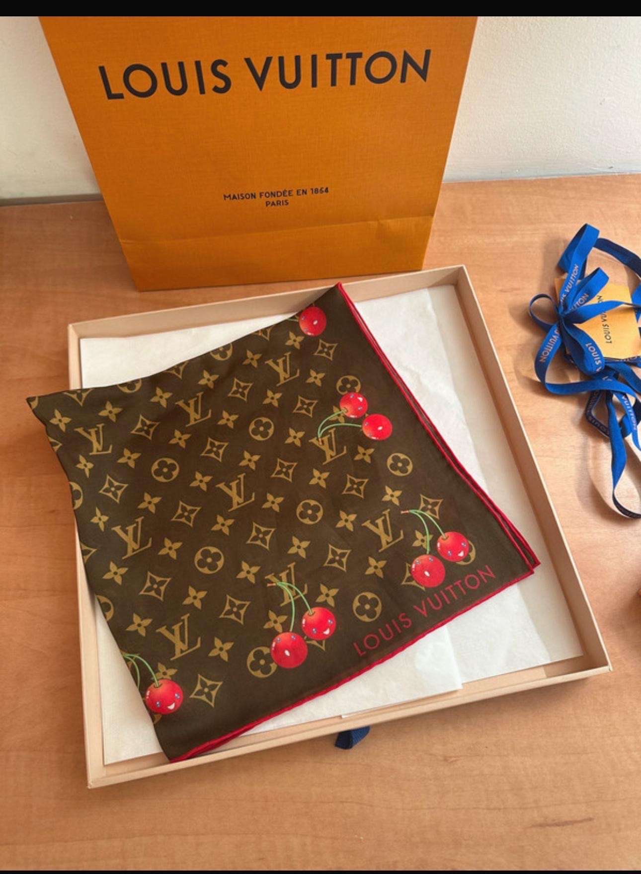 Louis Vuitton šatka