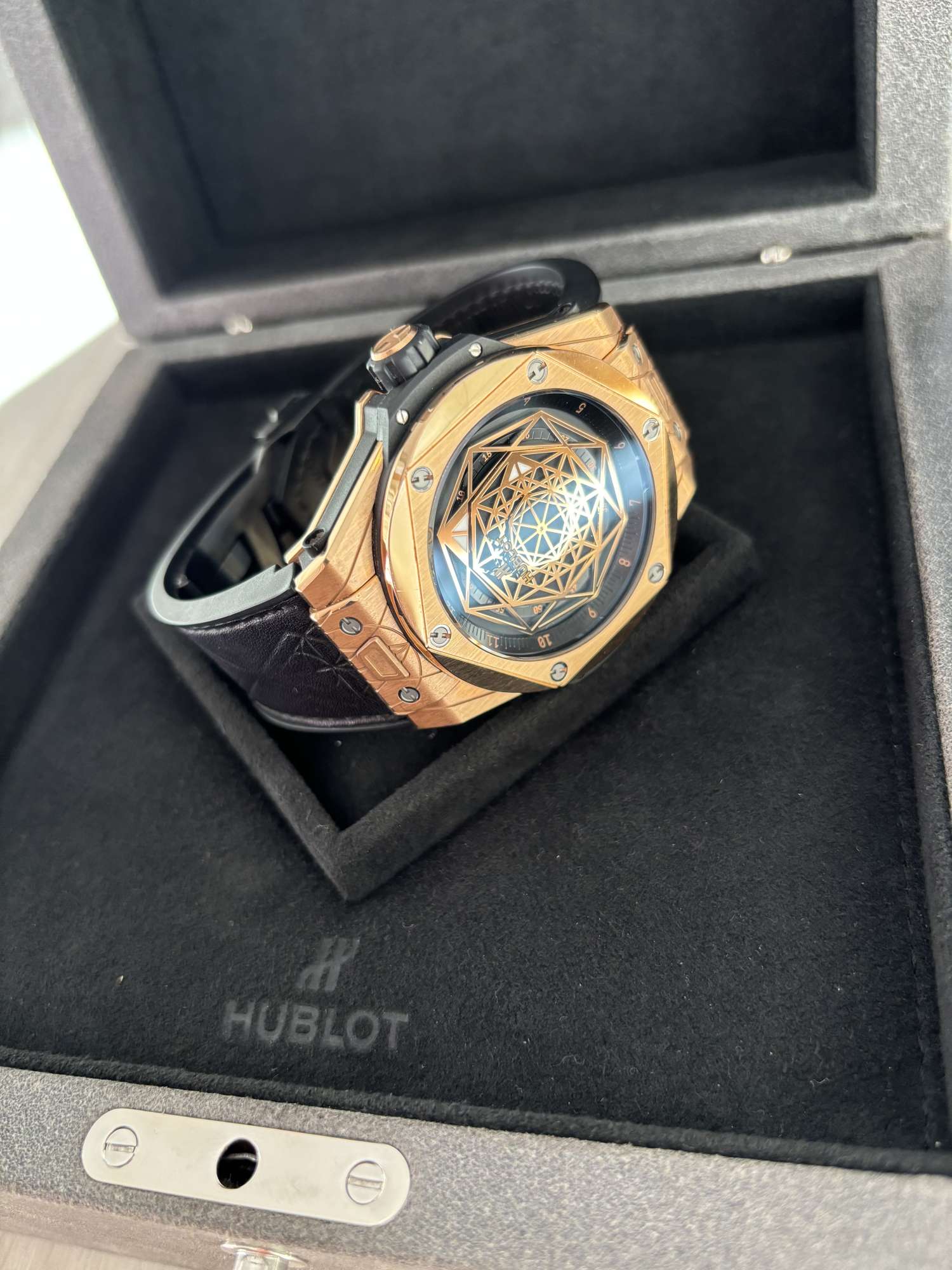 Hublot hodinky