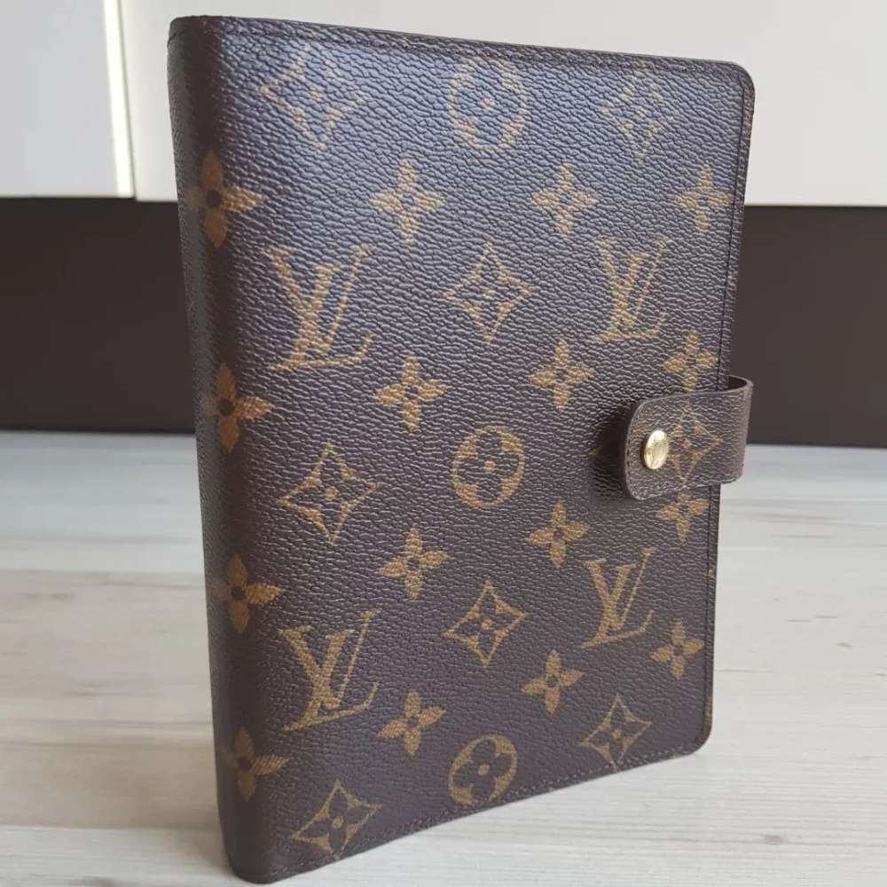 Louis Vuitton Agenda MM