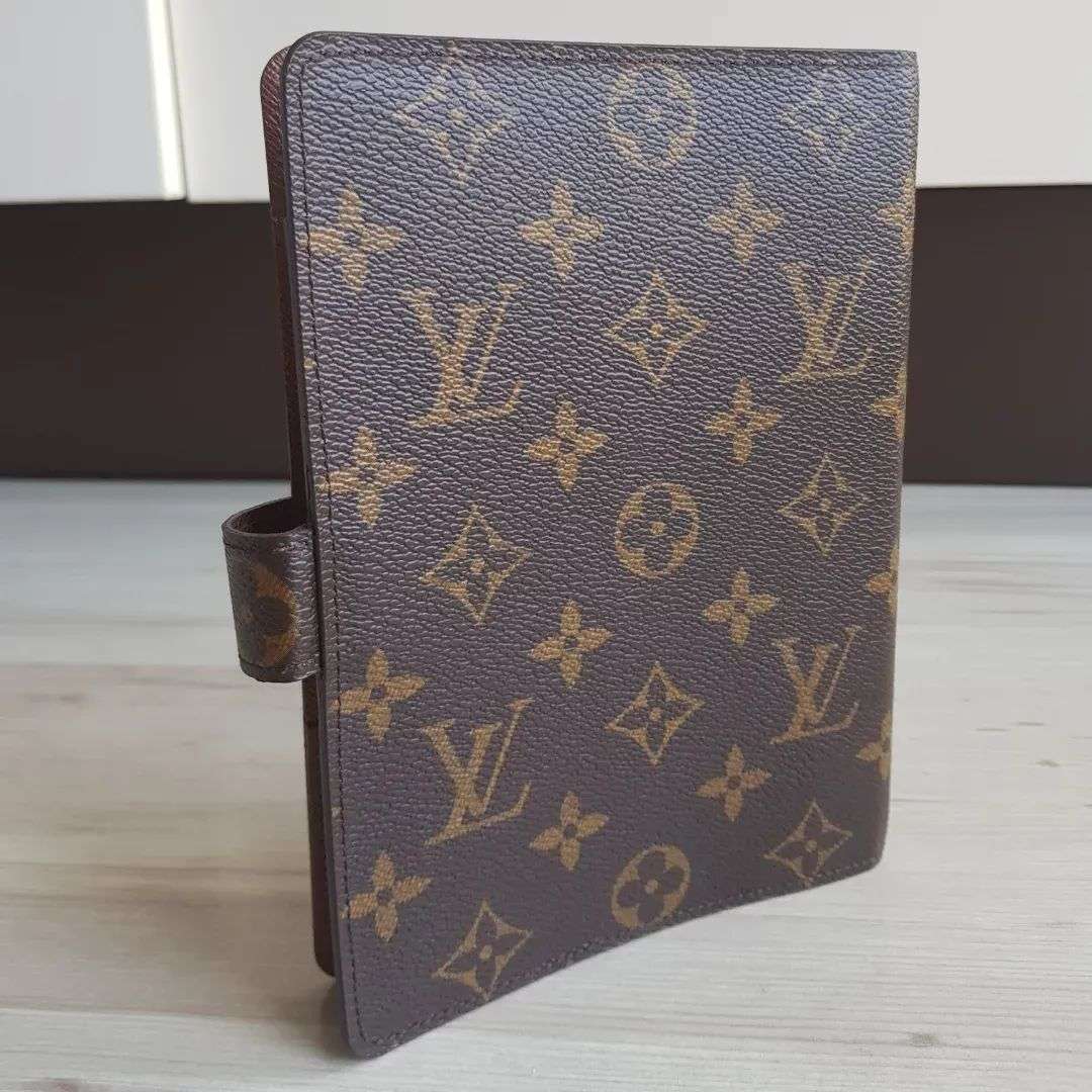 Louis Vuitton Agenda MM