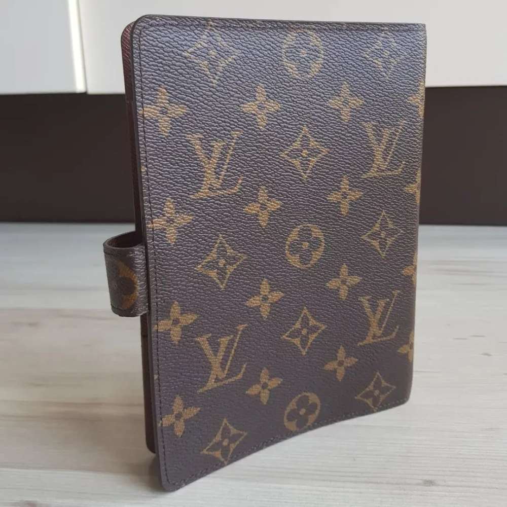 Louis Vuitton Agenda MM