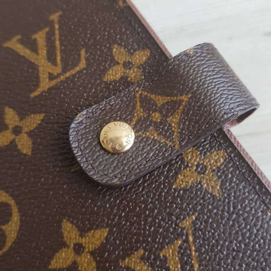 Louis Vuitton Agenda MM