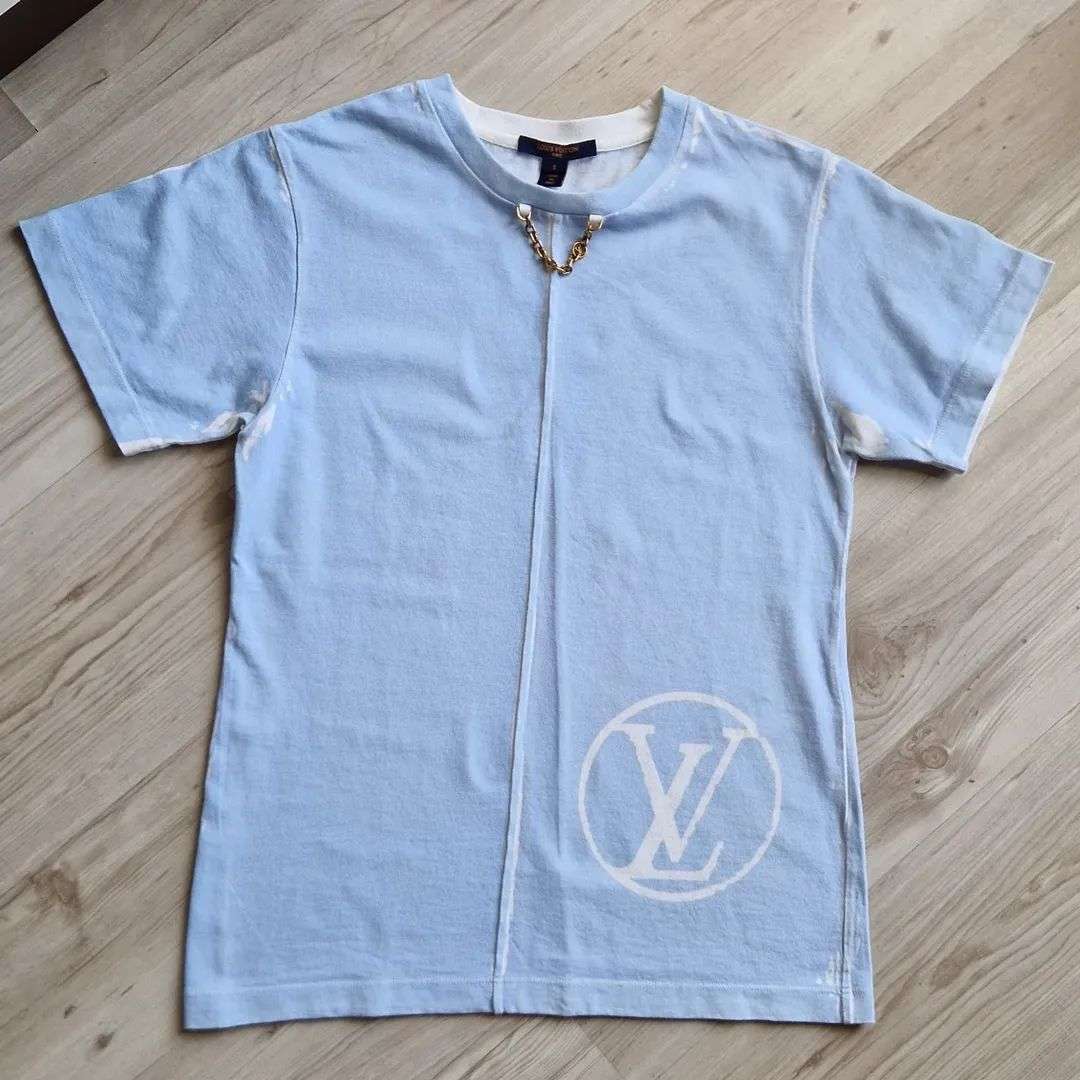 Louis Vuitton T - Shirt