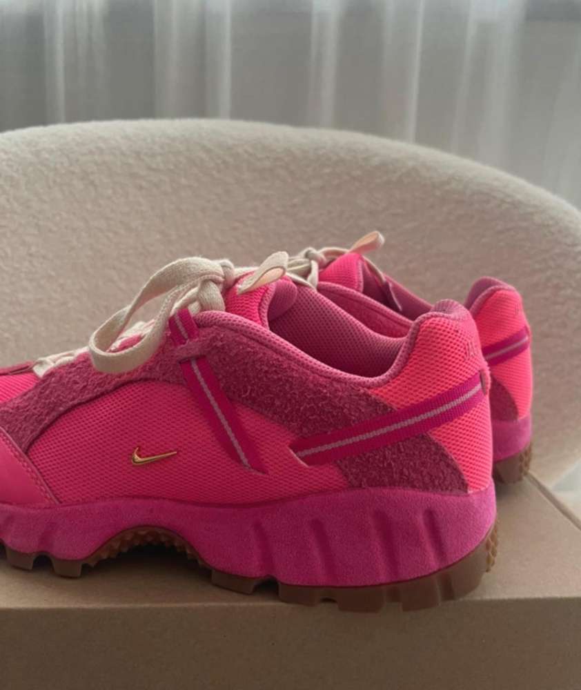 Jacquemus x nike kolaboracia