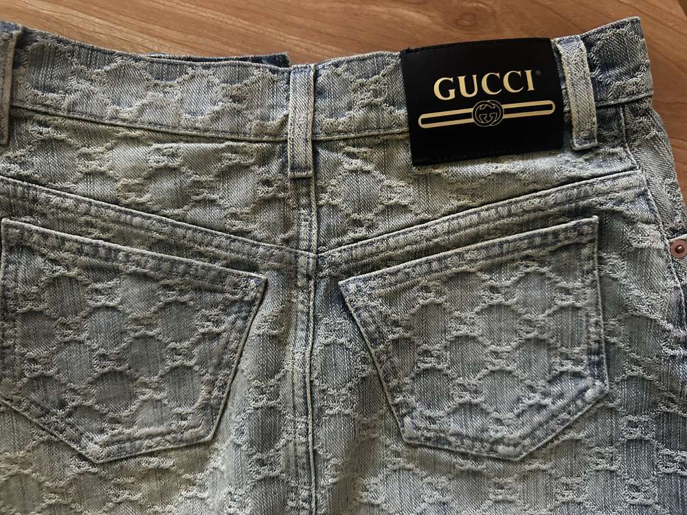 gucci sukna
