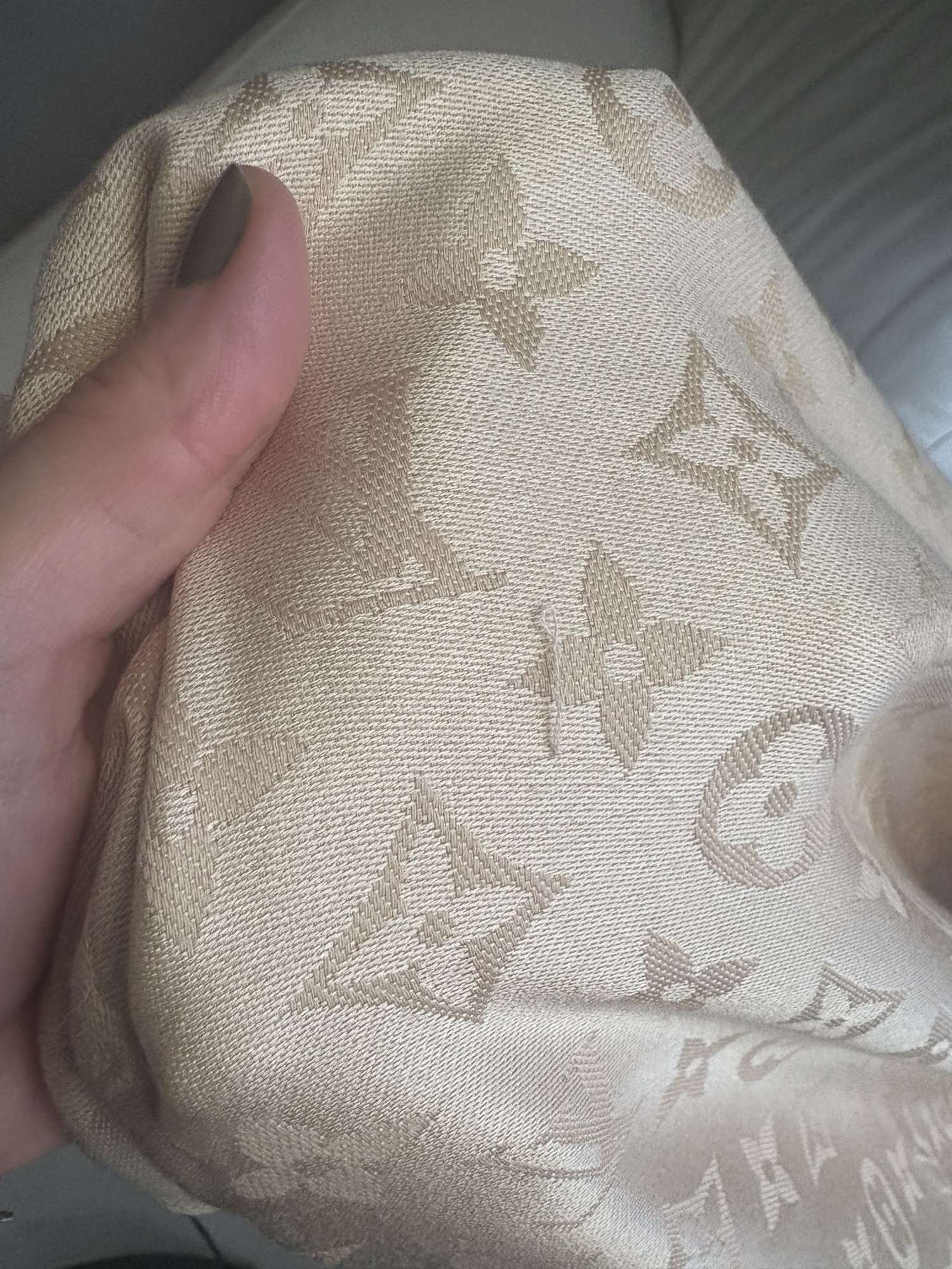 Louis Vuitton Monogram Classic šatka , šál